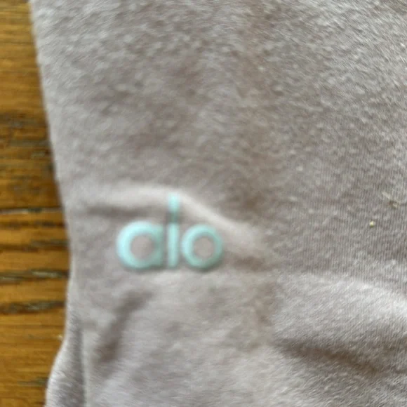 ALO YOGA Set.Adorable!Crop sweatshirt,cute back detail.Sweatpantsw/ruching,mauve - Picture 8 of 8
